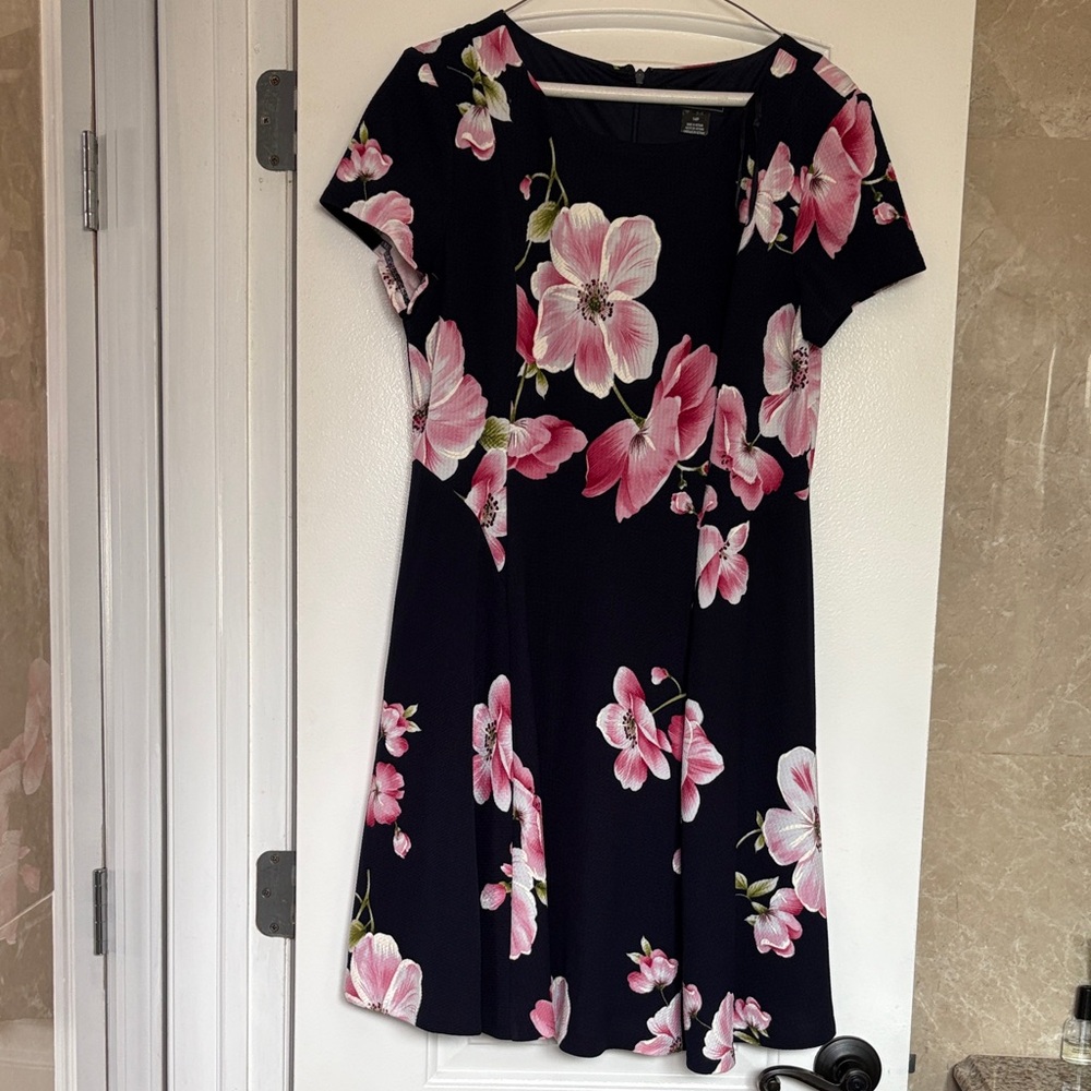 Jessica Howard Pink and Black Floral Dress